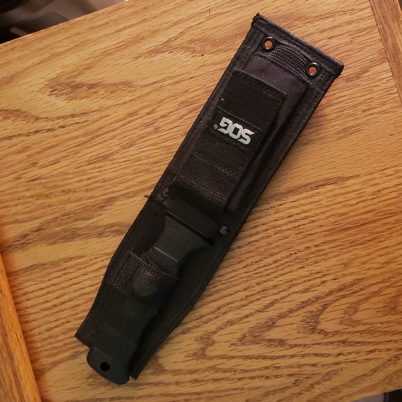 SOG seal pup fixed blade knife - Picture 8 of 8